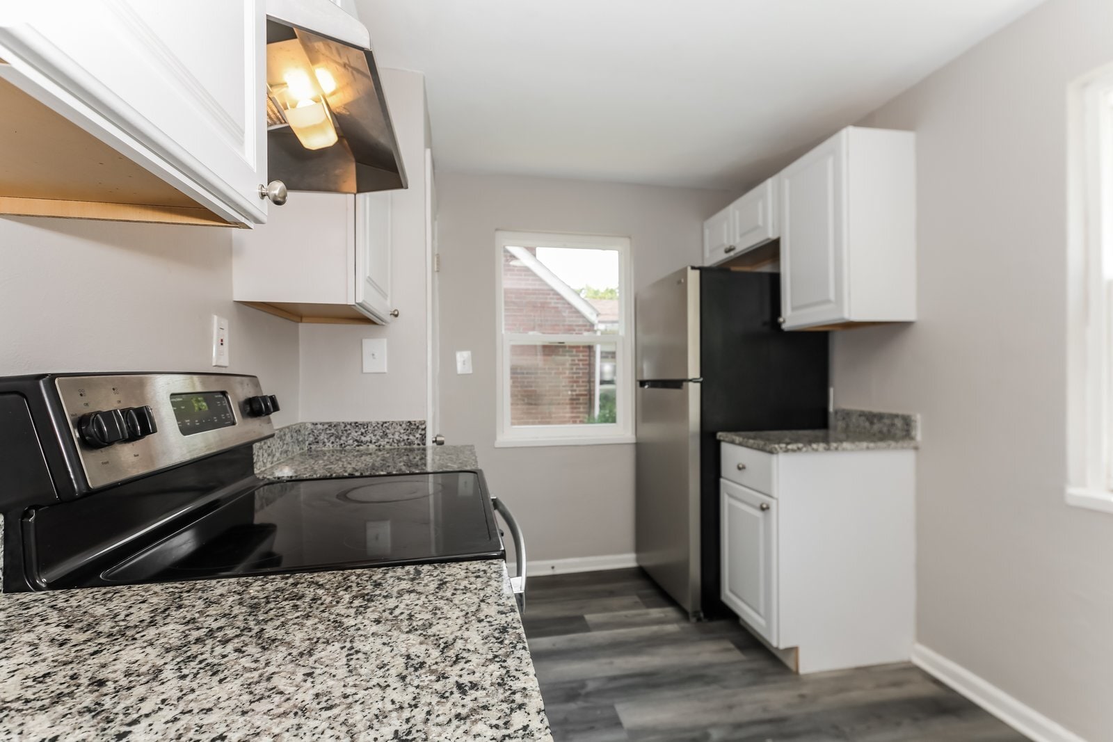 Building Photo - 526 Harriet St