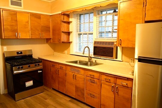 Building Photo - 9221 S Bishop St