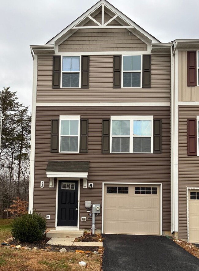 Primary Photo - Beautiful 2019 End-of-Group Townhome – 3 Bed, 2 Bath, 1-Car Garage