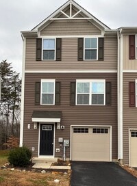 Building Photo - Beautiful 2019 End-of-Group Townhome – 3 Bed, 2 Bath, 1-Car Garage
