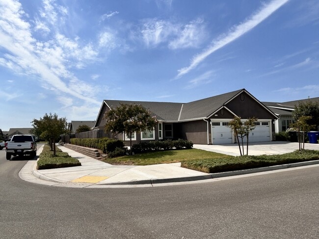 Building Photo - 2363 W Heather Ln
