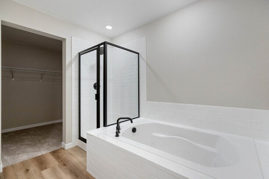 Building Photo - 9481 Yampa St