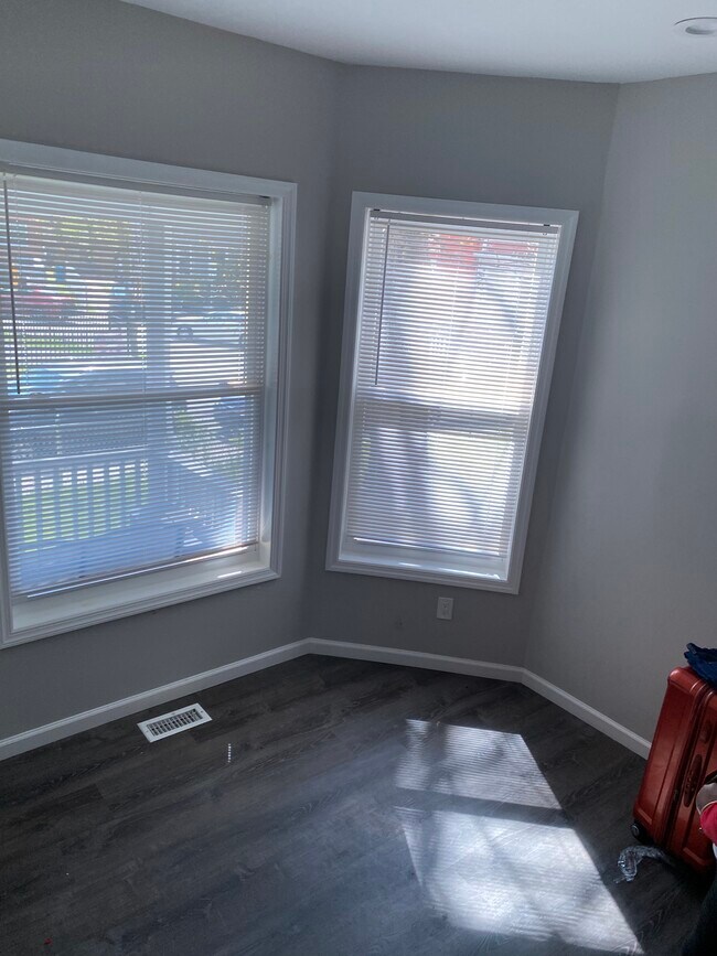 Front room windows face the porch of property and great view of front of property - 31 Homestead Park
