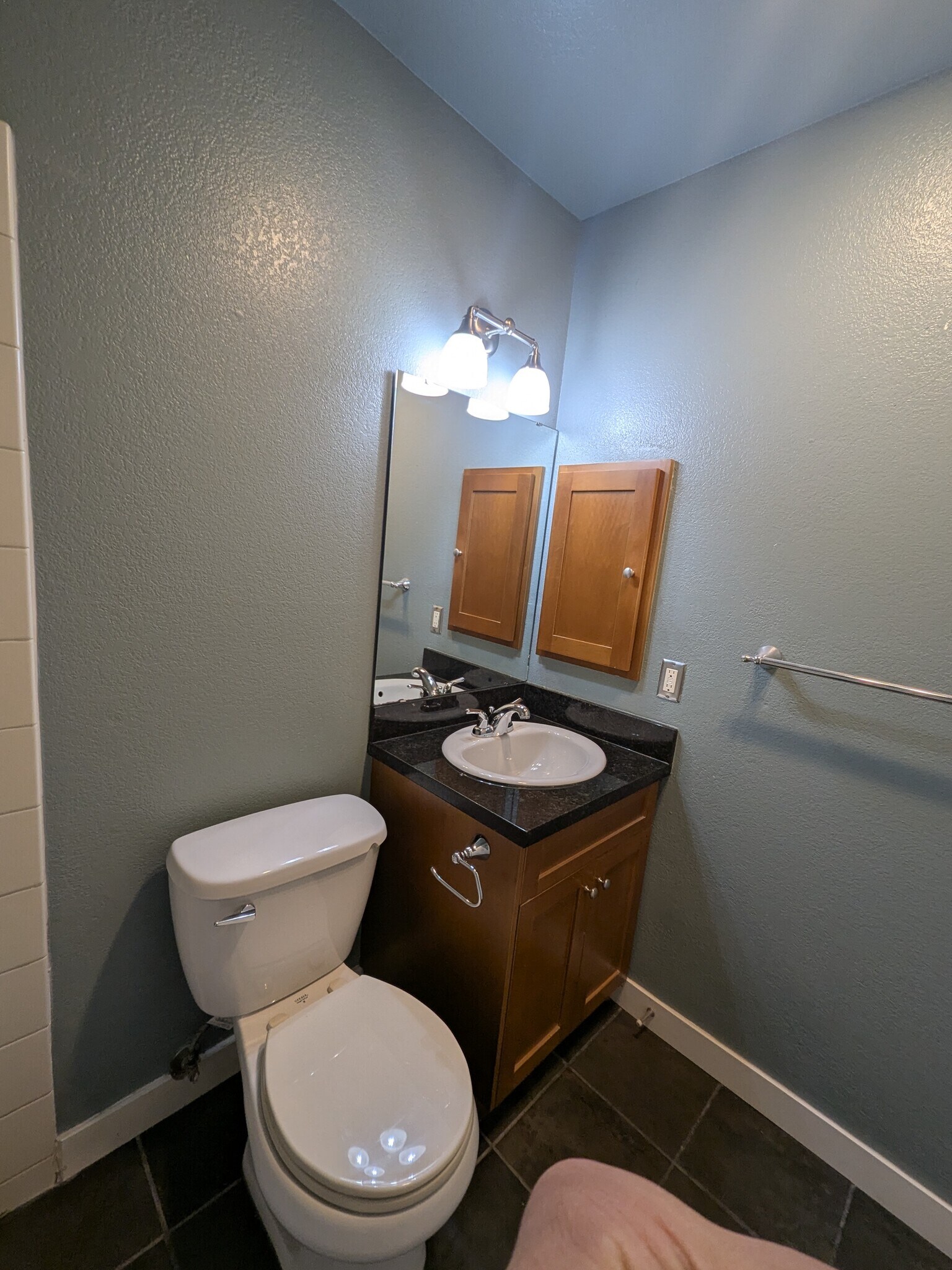 Building Photo - 937 N 200th St