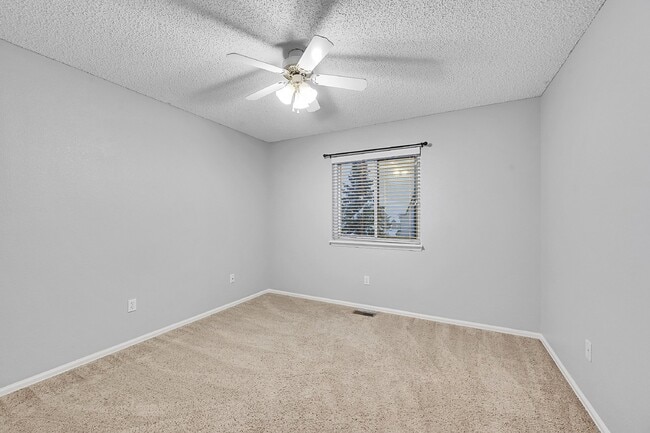 Building Photo - $2,295.00 4 bed, 2.5 bath in Colorado Springs with In Unit Laundry!