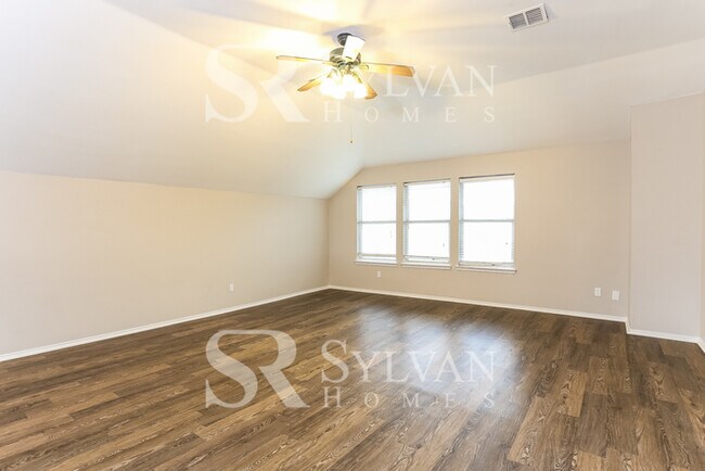 Building Photo - Luxury, Location, and Convenience, it is a...