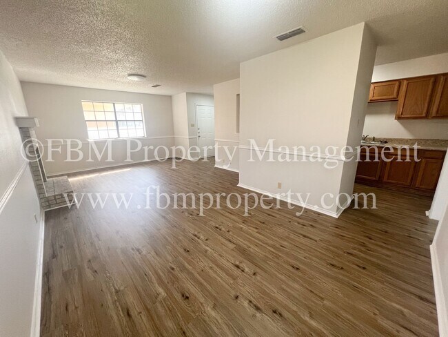 Building Photo - 221 Highland Ave