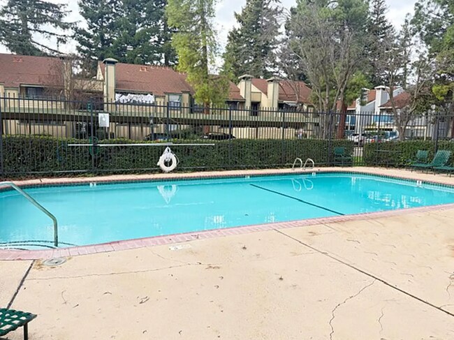 Building Photo - 750 Del Verde Cir