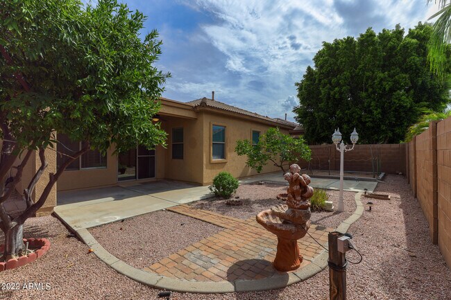 Building Photo - 3433 W Languid Ln