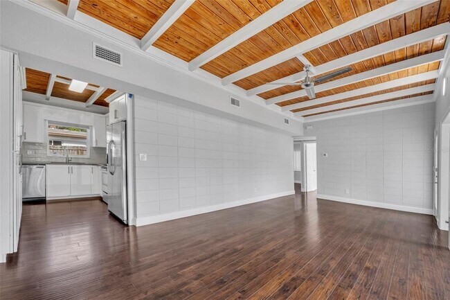 Building Photo - 2805 Northwood Blvd