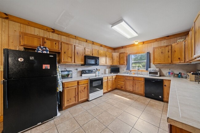 Building Photo - 18823 Cypress Church Rd