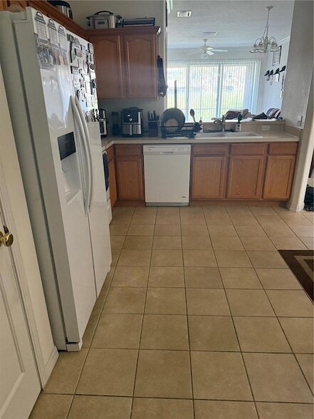 Building Photo - 5345 60th Ave N