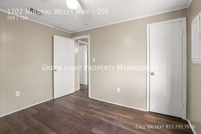 Building Photo - 1702 Mineral Wells Hwy