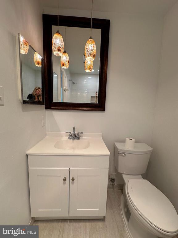 Building Photo - 3850 Woodhaven Rd