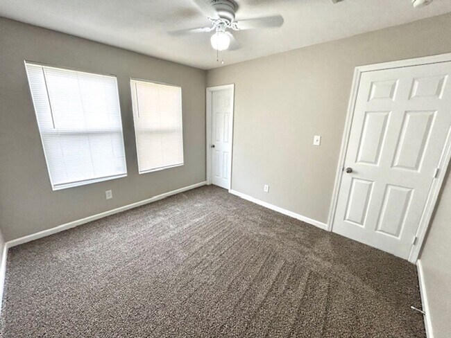 Building Photo - New Move In Special-$300 off first month's rent. Move In Ready Home in Prime Madison Location!