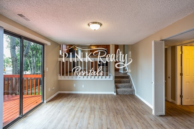 Building Photo - 8274 Caravel Dr