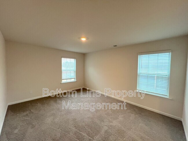 Building Photo - 1603 Blue Velvet Ln