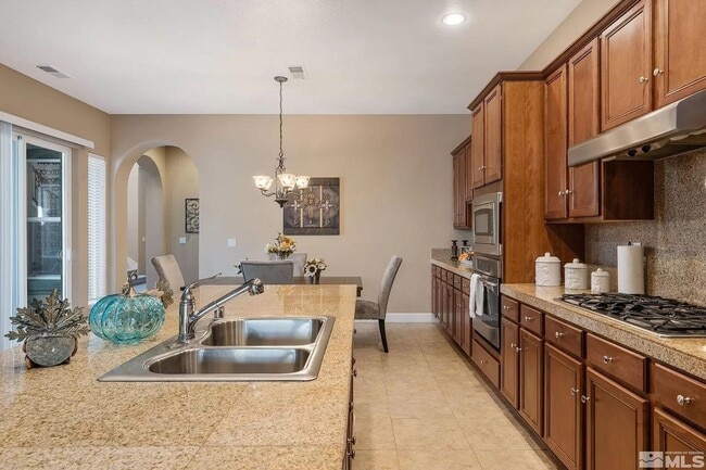 Building Photo - Damont Ranch Townhome Available to Lease Now