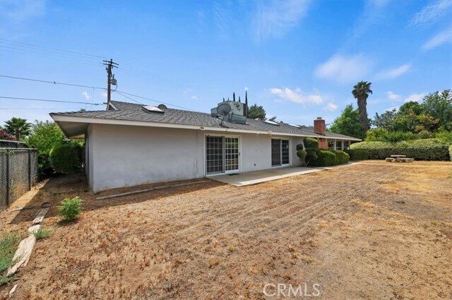 Building Photo - 15833 Ridgeway Ave
