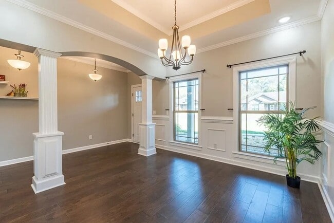 Building Photo - Available March!