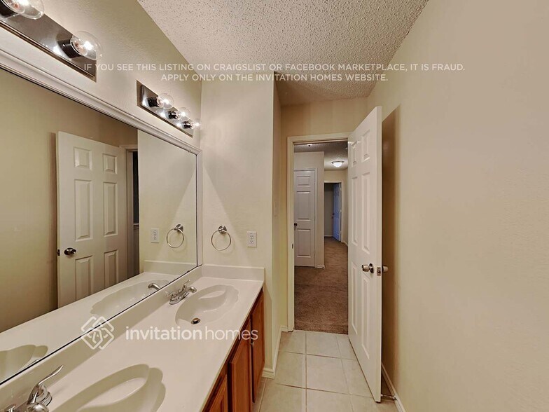 Building Photo - 5445 Temecula Rd