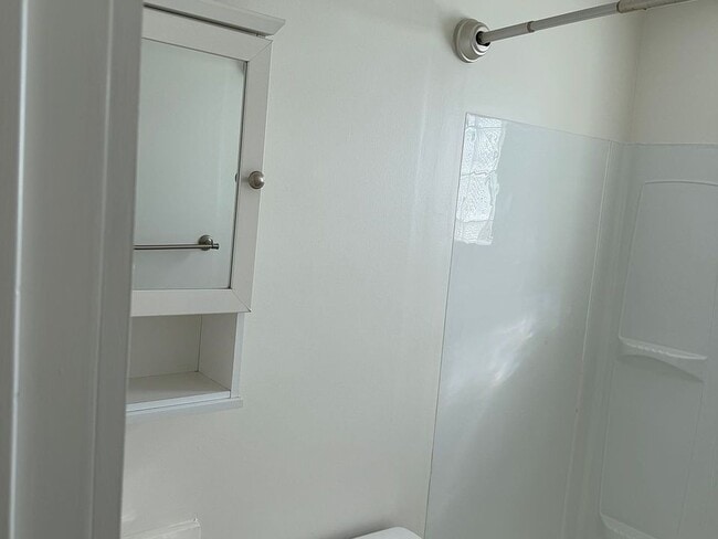 Building Photo - 3548 Brinway Dr