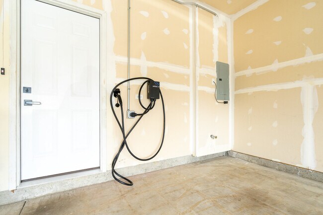 Building Photo - 16164 W Coneflower Dr