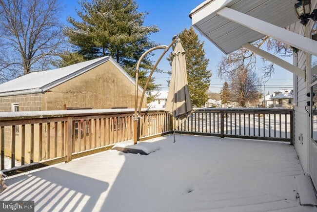 Building Photo - 306 Lincoln Ave