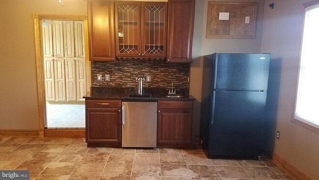 Building Photo - 3886 Scibilia Rd