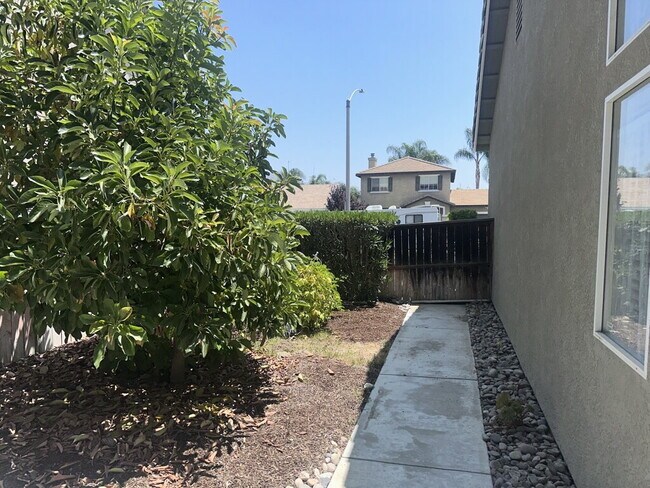 Building Photo - 6025 Abernathy Dr