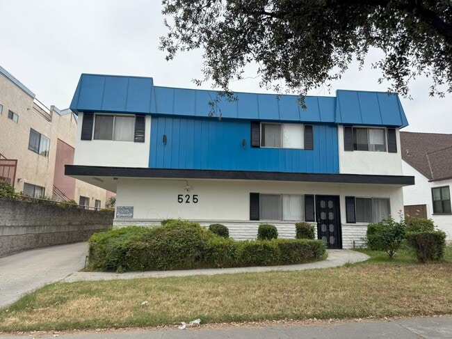 Building Photo - 525 Fischer, 1