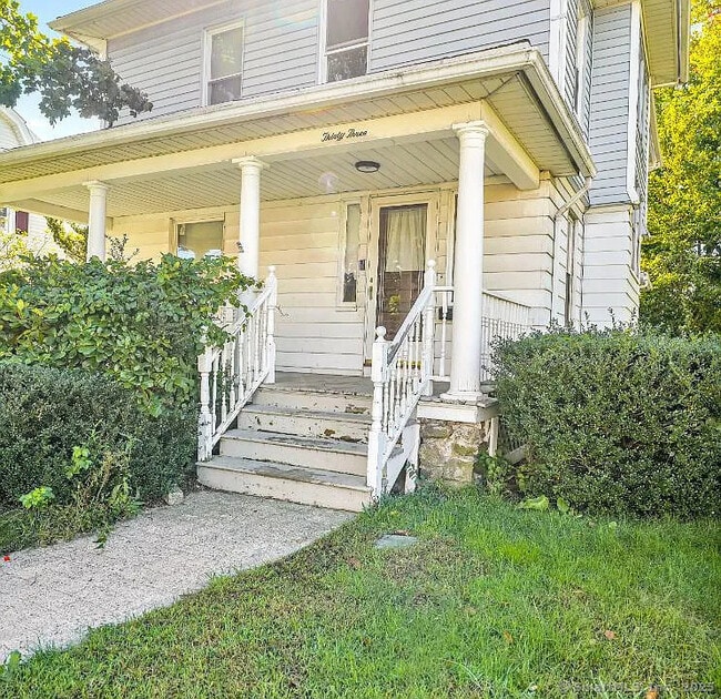 Primary Photo - 33 Farmington Ave