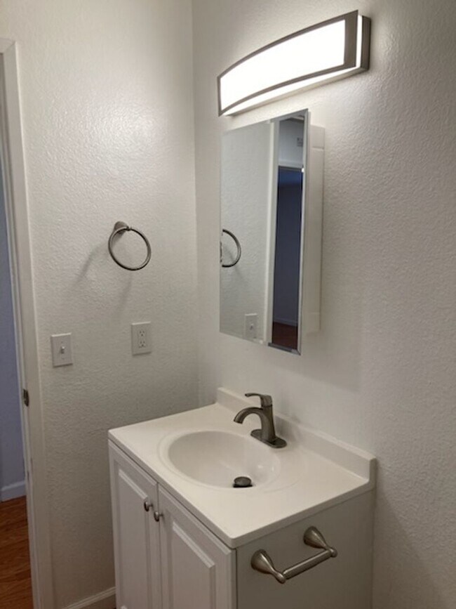 Building Photo - **Welcome Home**