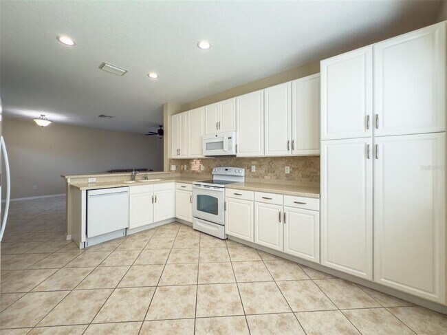 Building Photo - 16233 Amethyst Key Drive