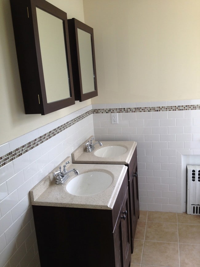 Building Photo - 18 Dayton Rd