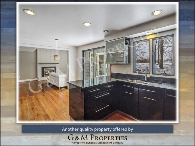 Building Photo - Rarely Available 4-Bedroom House - in Pitt...