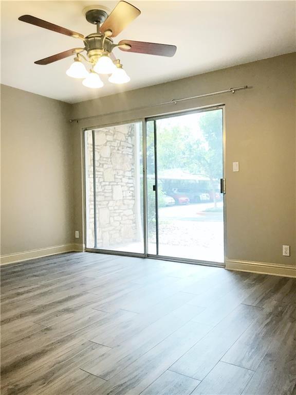 Building Photo - 500 E Riverside Dr