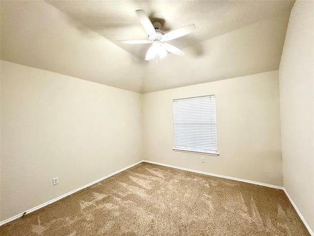 Building Photo - 3301 Bluegrass Dr