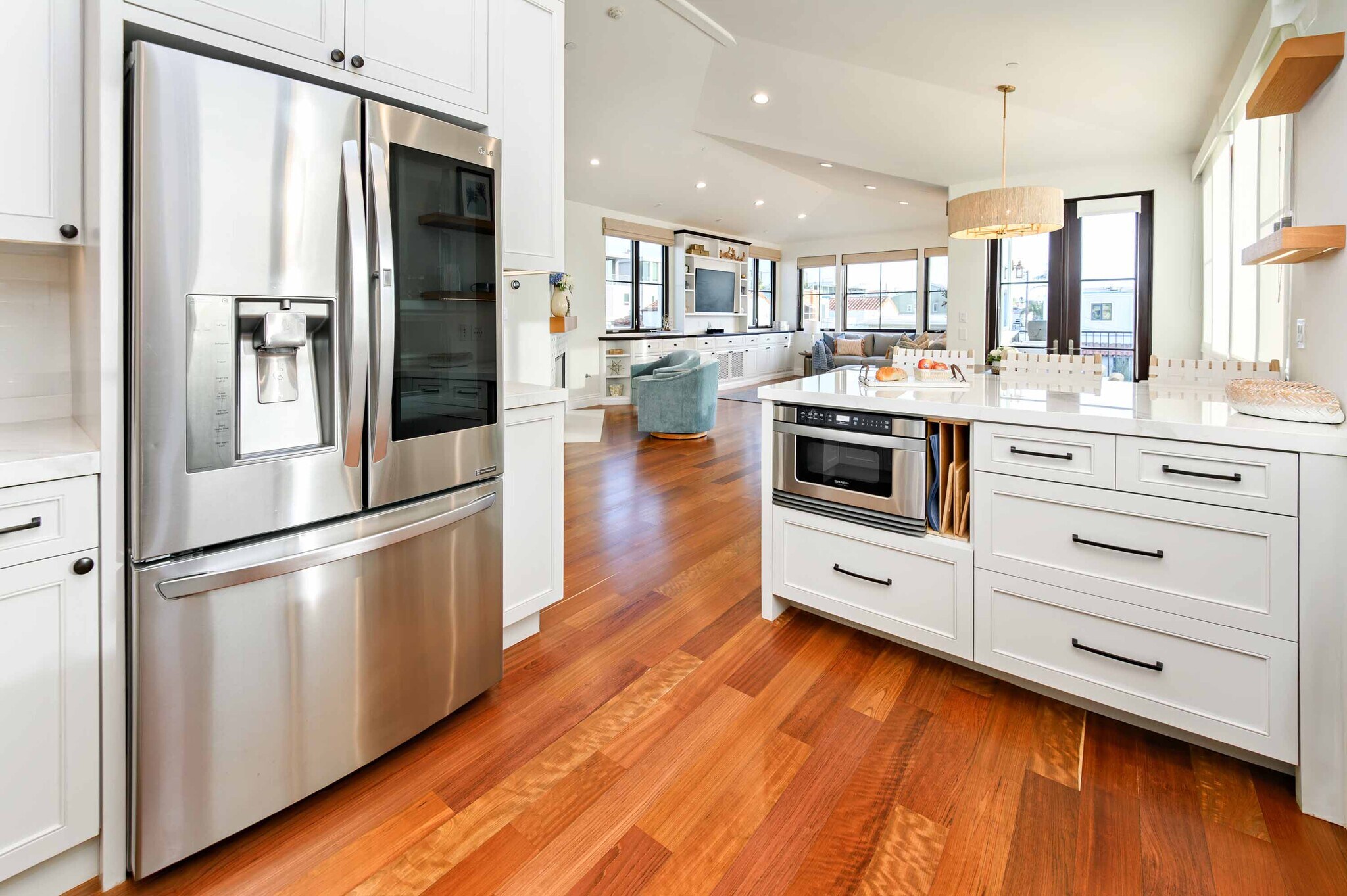 Building Photo - 319 33rd St