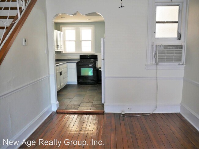 Building Photo - 3 br, 1.5 bath House - 1322 Mifflin Street