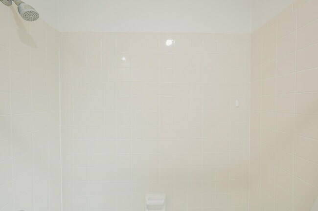 Building Photo - 6424 Amber Dr