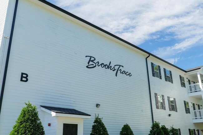 Building Photo - Brooks Trace