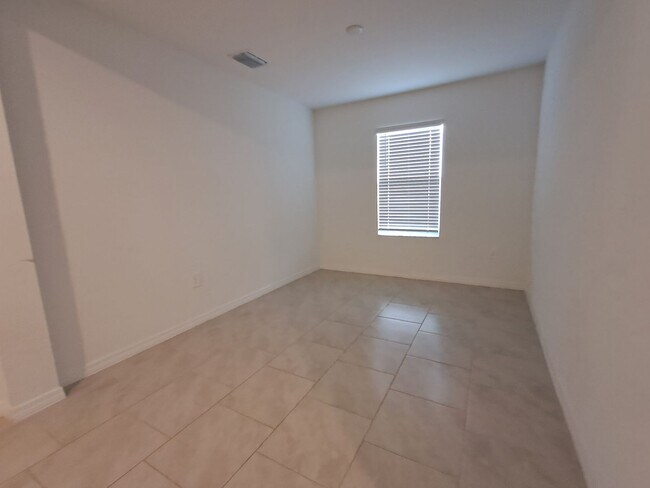 Building Photo - 12232 Amber Waves Rd