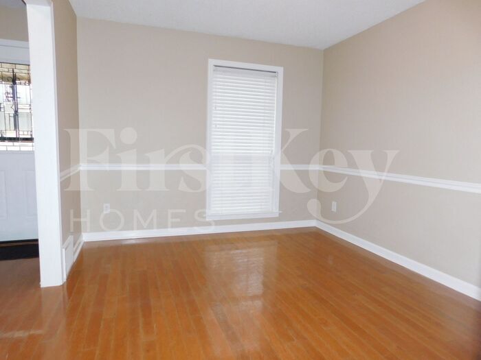 Building Photo - 2493 Tarbet Dr