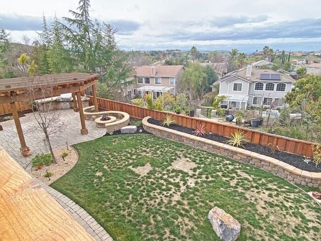 Building Photo - 6279 Skywalker Dr