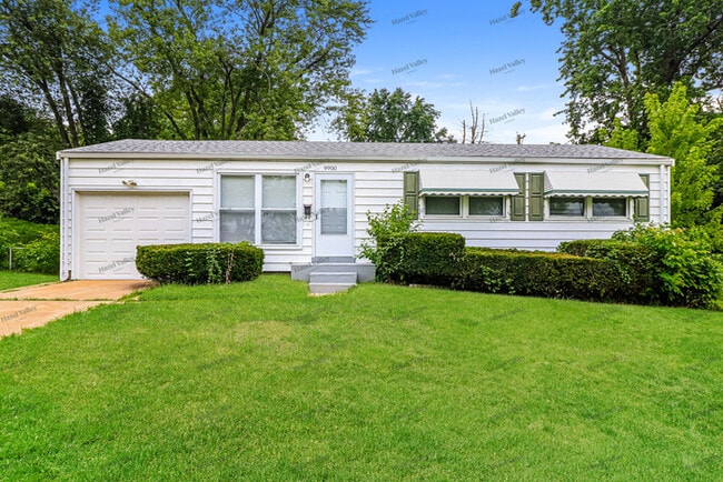 Primary Photo - 9900 Gloucester Dr