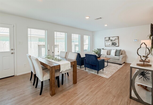 Building Photo - 22166 Birchfield Grv Ln