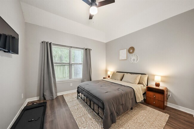 Building Photo - 11307 Alcott Dr