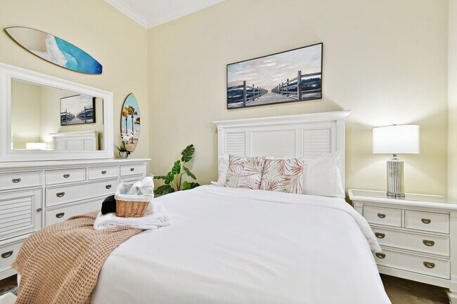 Building Photo - 509 S Willow Ave