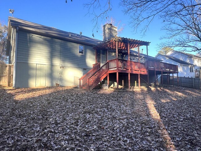 Building Photo - River North Country Club